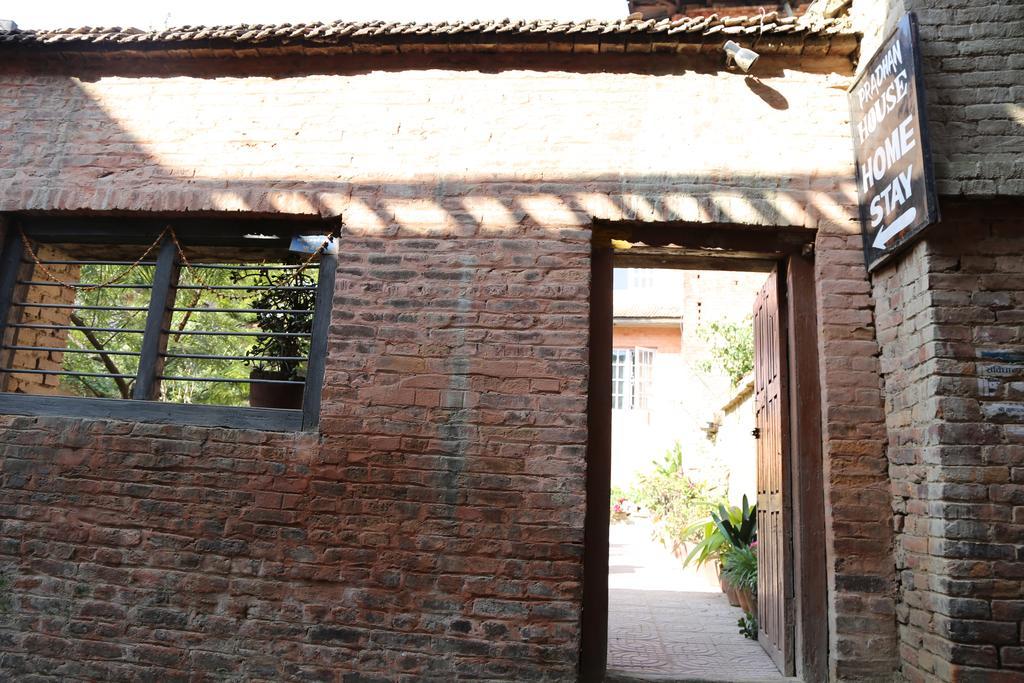 Pradhan House - Home Stay With Garden Bhaktapur Bagian luar foto