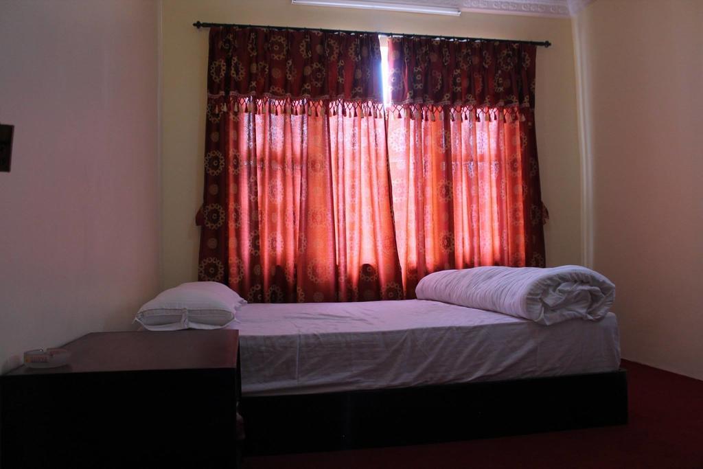 Pradhan House - Home Stay With Garden Bhaktapur Bagian luar foto