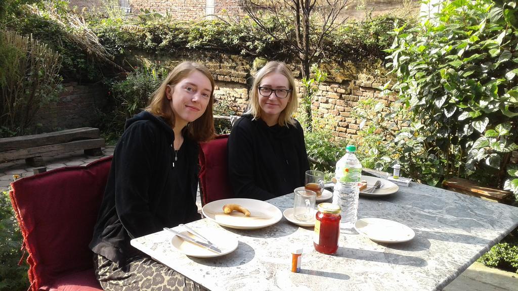 Pradhan House - Home Stay With Garden Bhaktapur Bagian luar foto