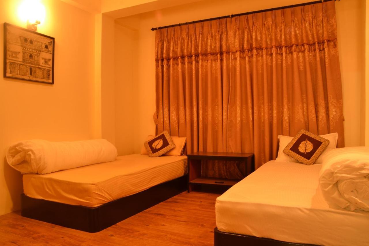 Pradhan House - Home Stay With Garden Bhaktapur Bagian luar foto