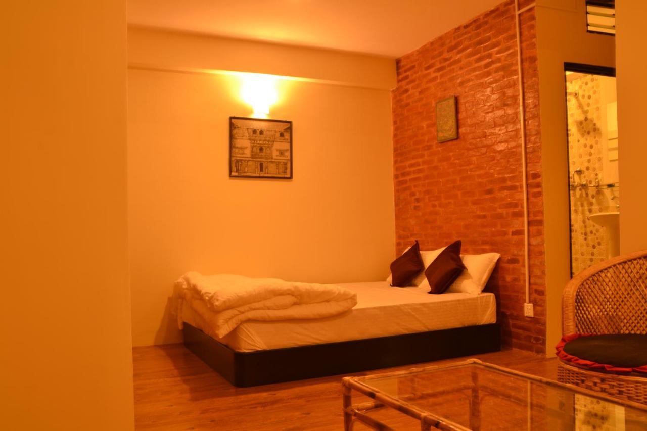 Pradhan House - Home Stay With Garden Bhaktapur Bagian luar foto